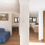 Villa Lazy Hill