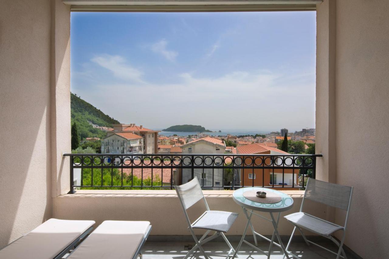 Lazy Hill Budva