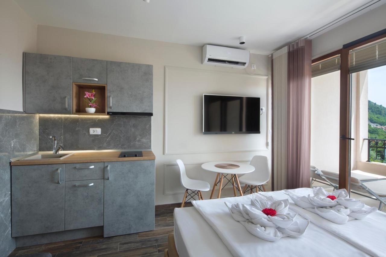 Apartment Lazy Hill Budva