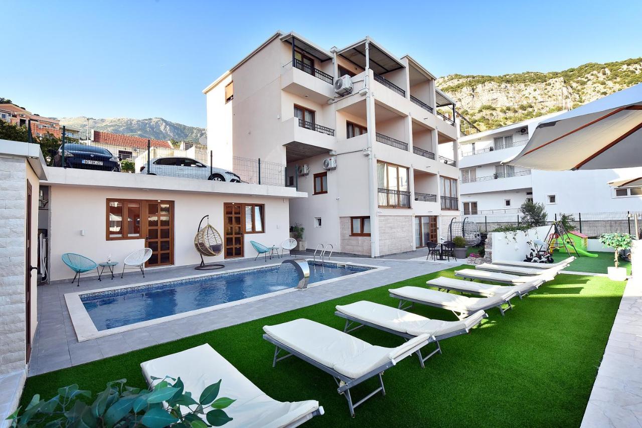 Lazy Hill Apartment Budva