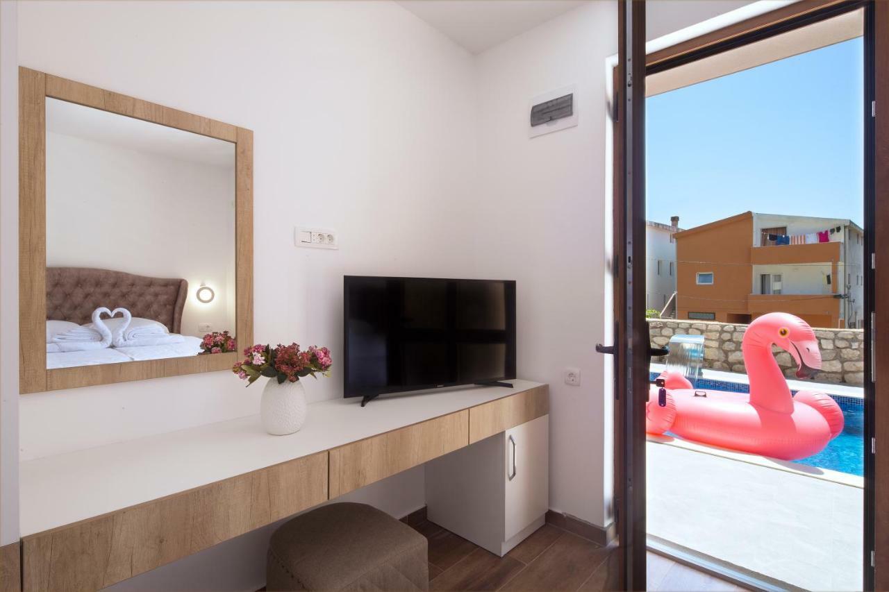 Lazy Hill Apartment