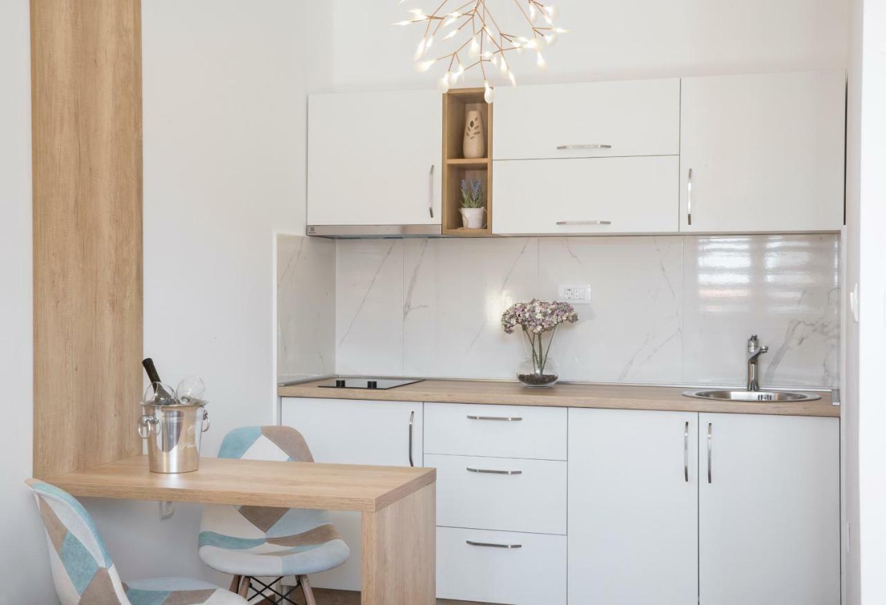 Lazy Hill Apartment